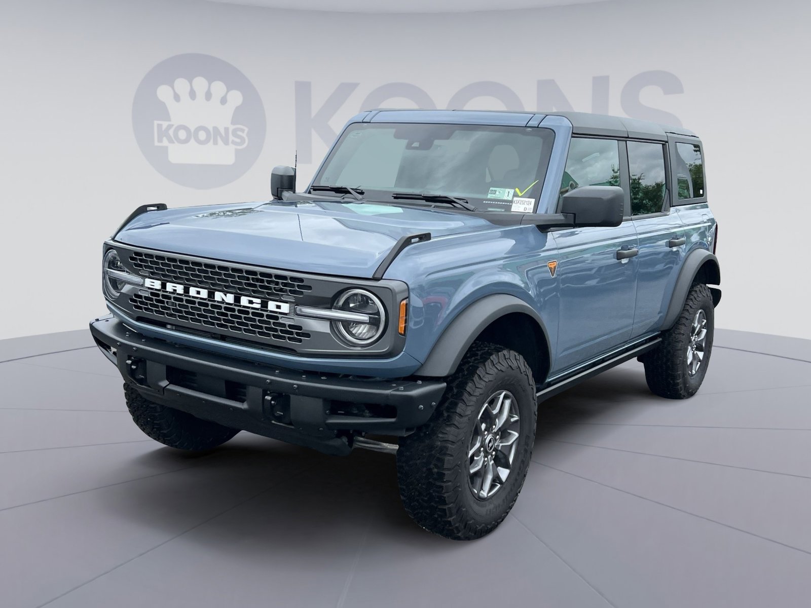 New 2025 Ford Bronco Badlands AWD/4WD image 1