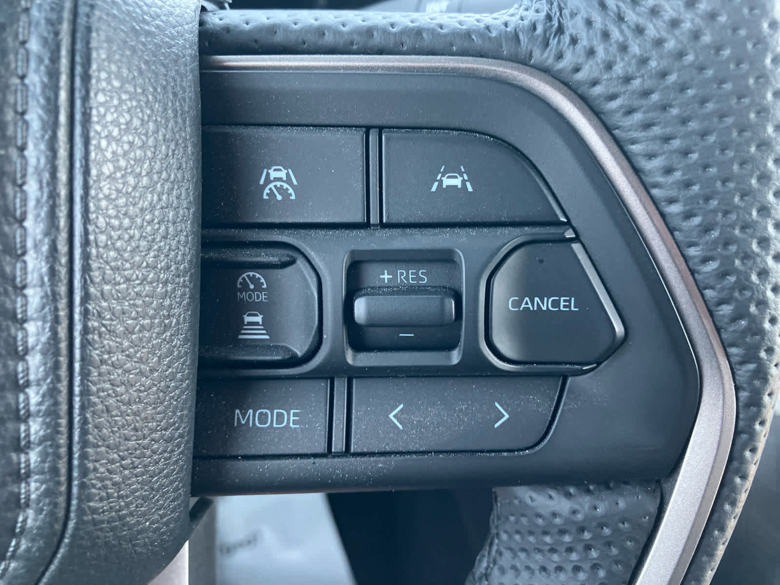 Used 2024 Toyota Tacoma Limited image 18