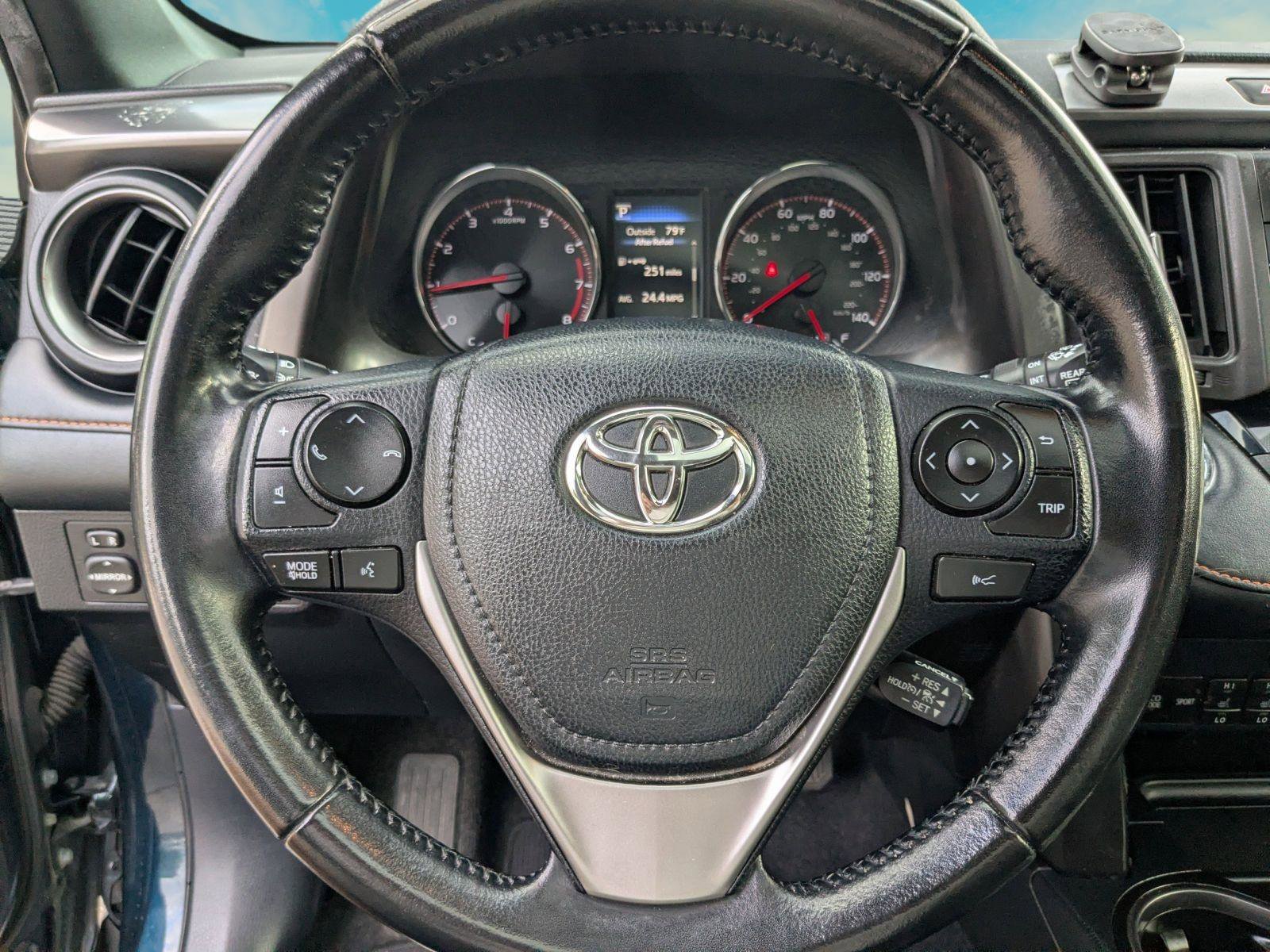 Used 2018 Toyota RAV4 SE w/ Power Extra Value Package FWD image 10