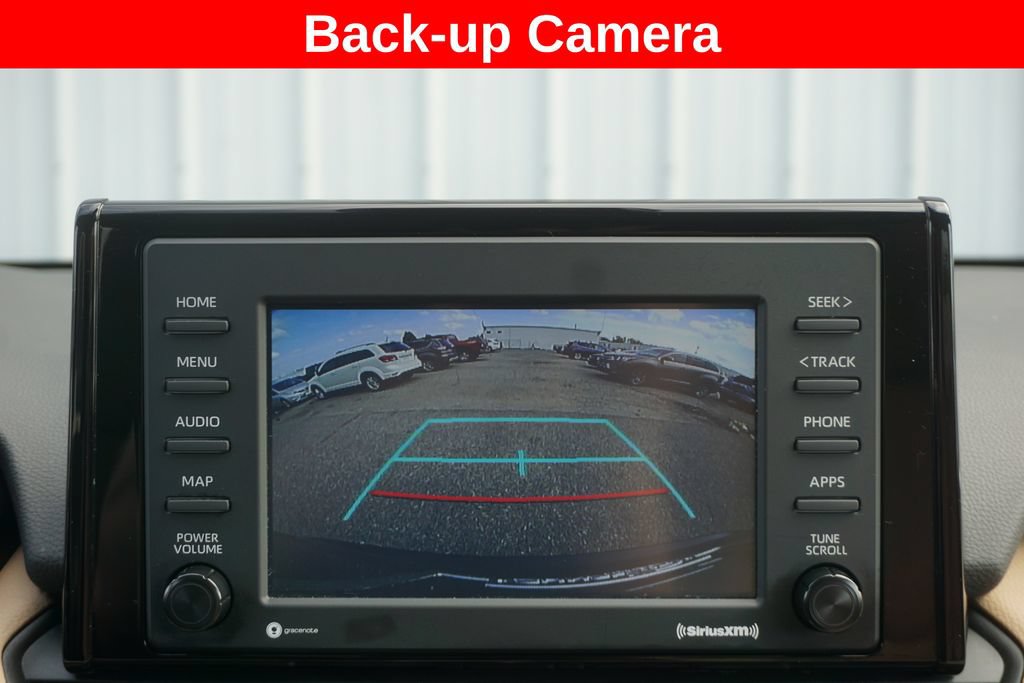 Used 2022 Toyota RAV4 LE AWD/4WD image 7