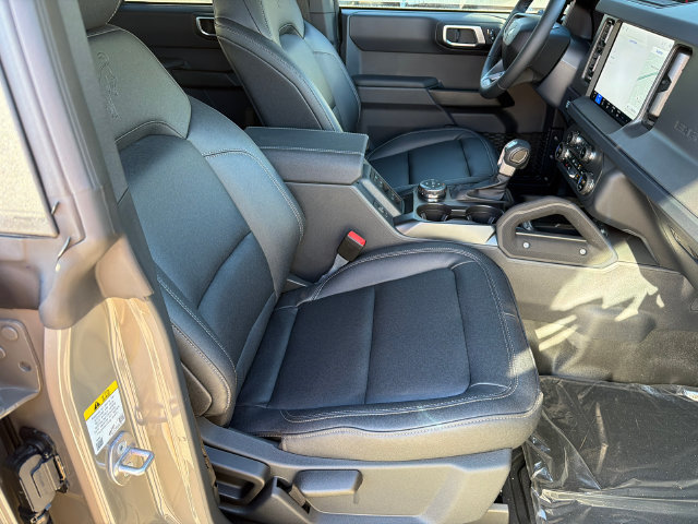 New 2026 Ford Bronco Big Bend w/ Black Diamond Package AWD/4WD image 15
