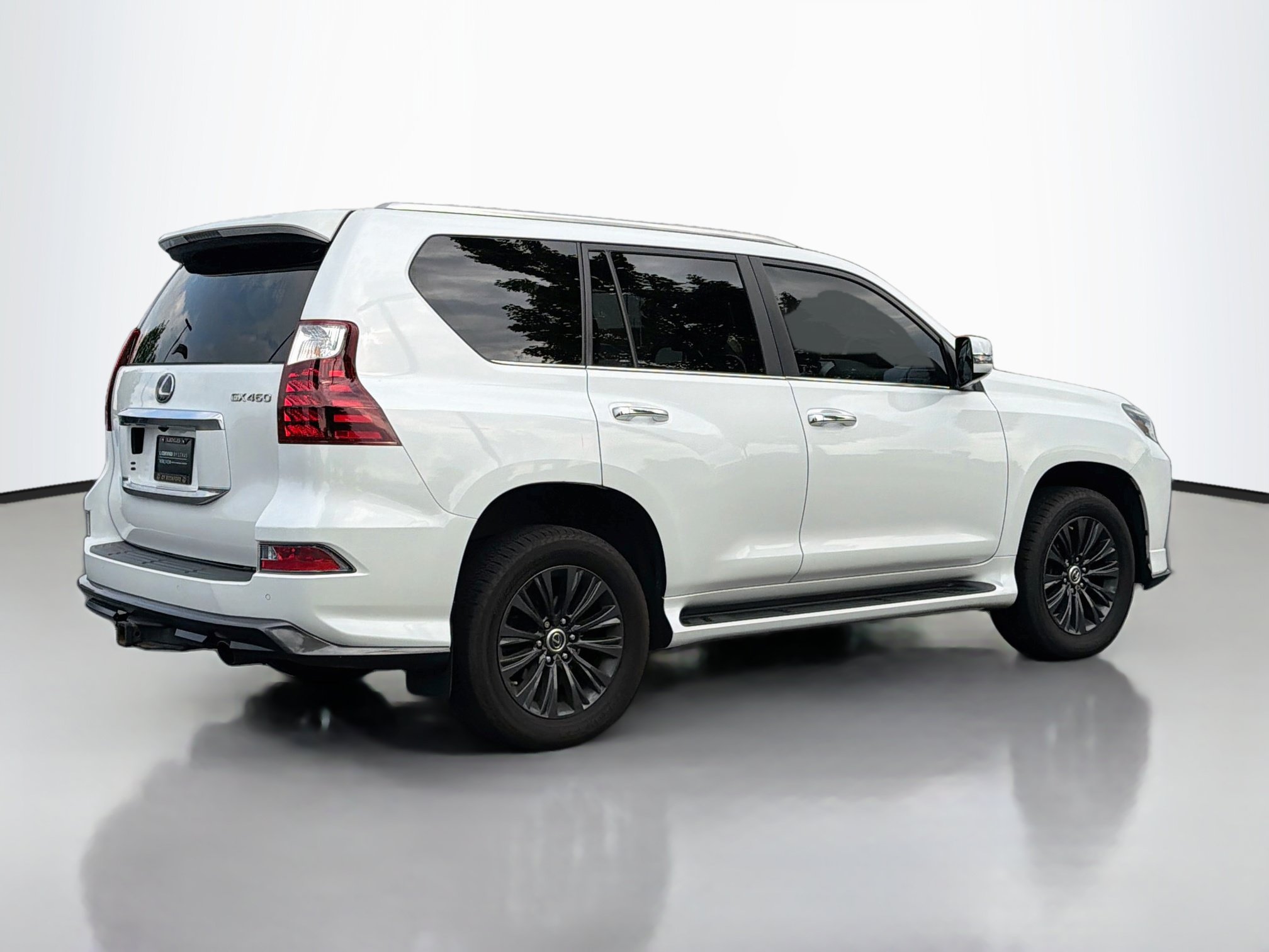 Used 2022 Lexus GX 460 Premium w/ Accessory Package AWD/4WD image 2