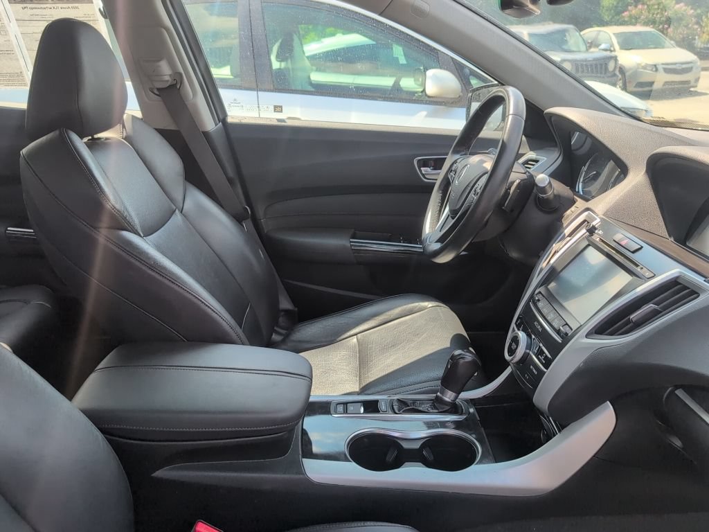 Used 2020 Acura TLX w/ Technology Package FWD image 2