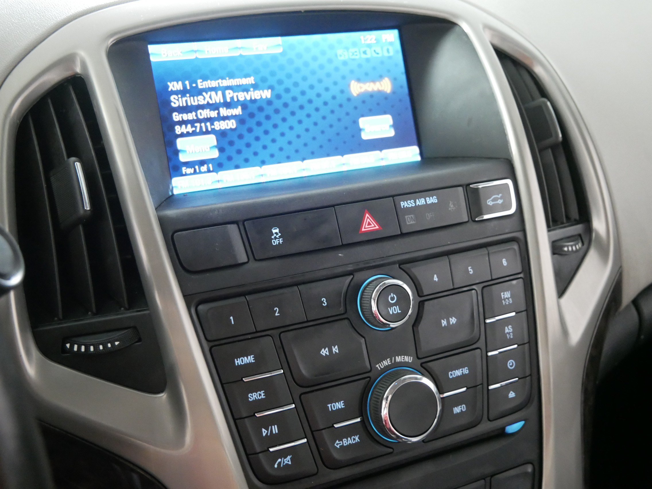 Used 2015 Buick Verano w/ Comfort Package FWD image 22