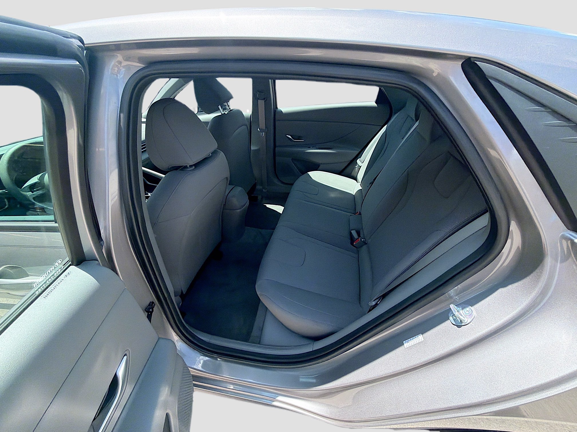Used 2023 Hyundai Elantra SE w/ Cargo Package FWD image 20