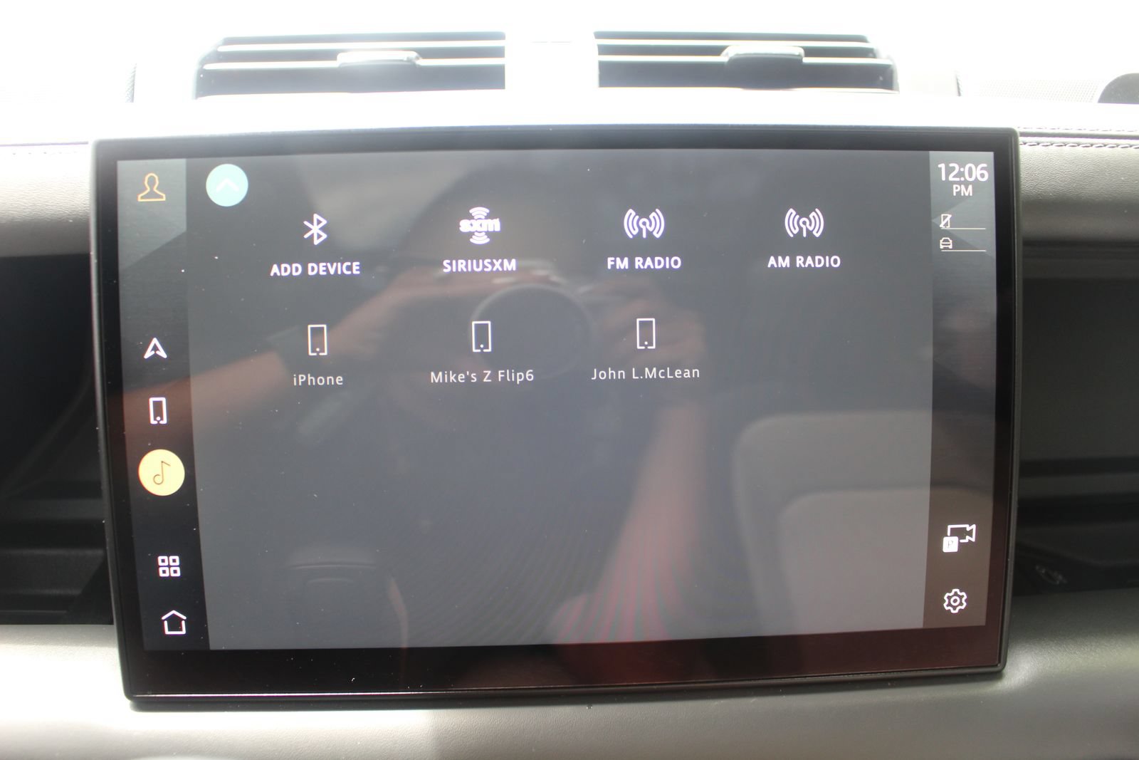 Used 2023 Land Rover Defender 130 X-Dynamic SE AWD/4WD image 36