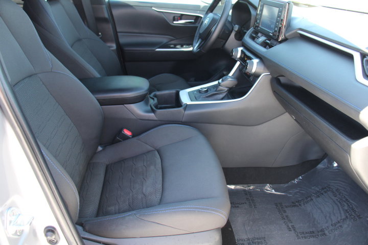 Certified 2022 Toyota RAV4 SE image 21