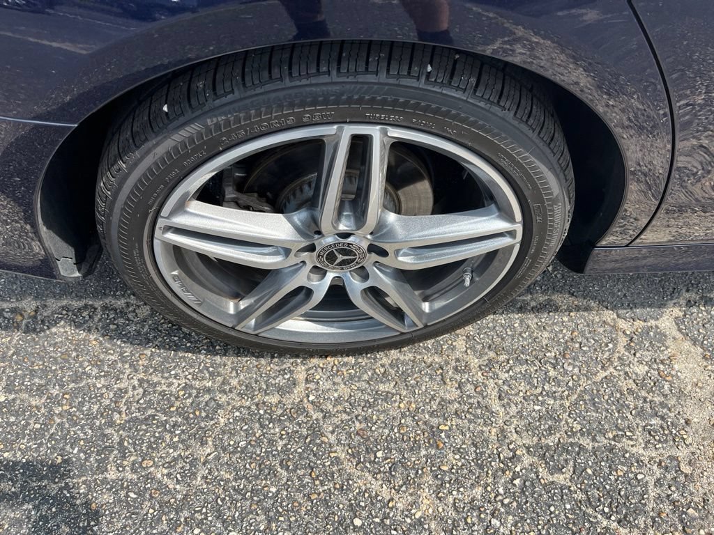 Used 2018 Mercedes-Benz E 300 4MATIC image 46