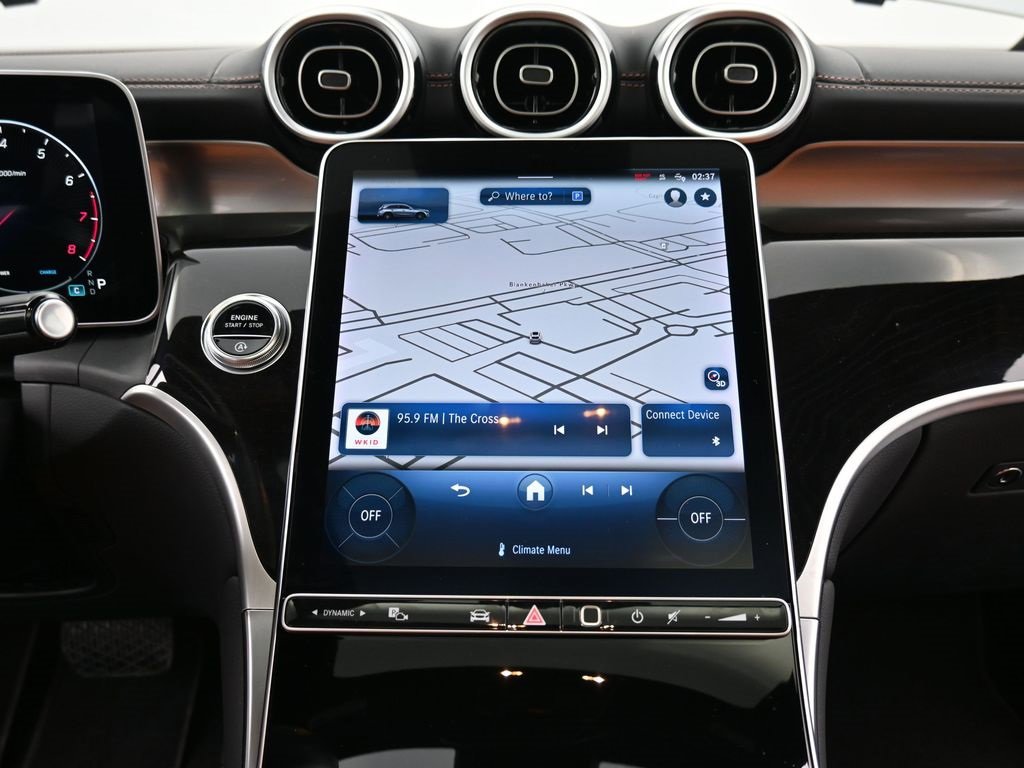 Used 2023 Mercedes-Benz GLC 300 4MATIC image 13