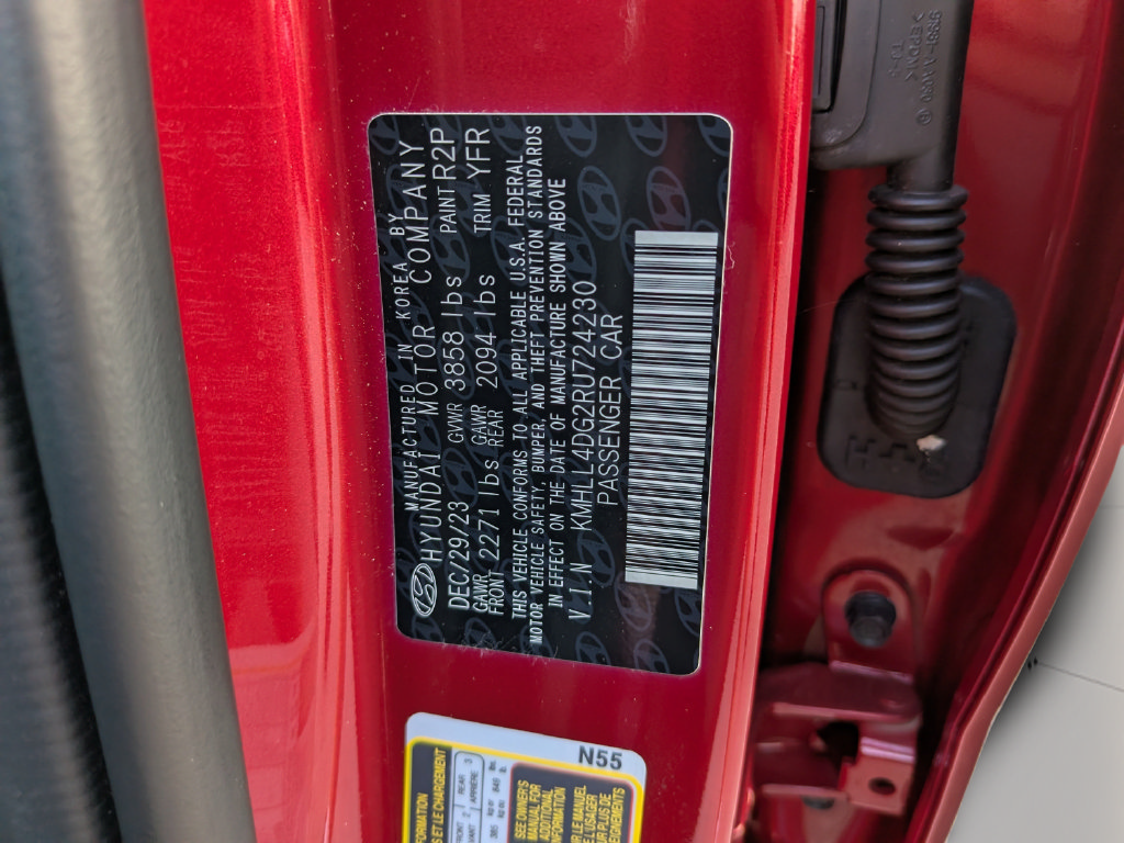 Used 2024 Hyundai Elantra SE FWD image 31
