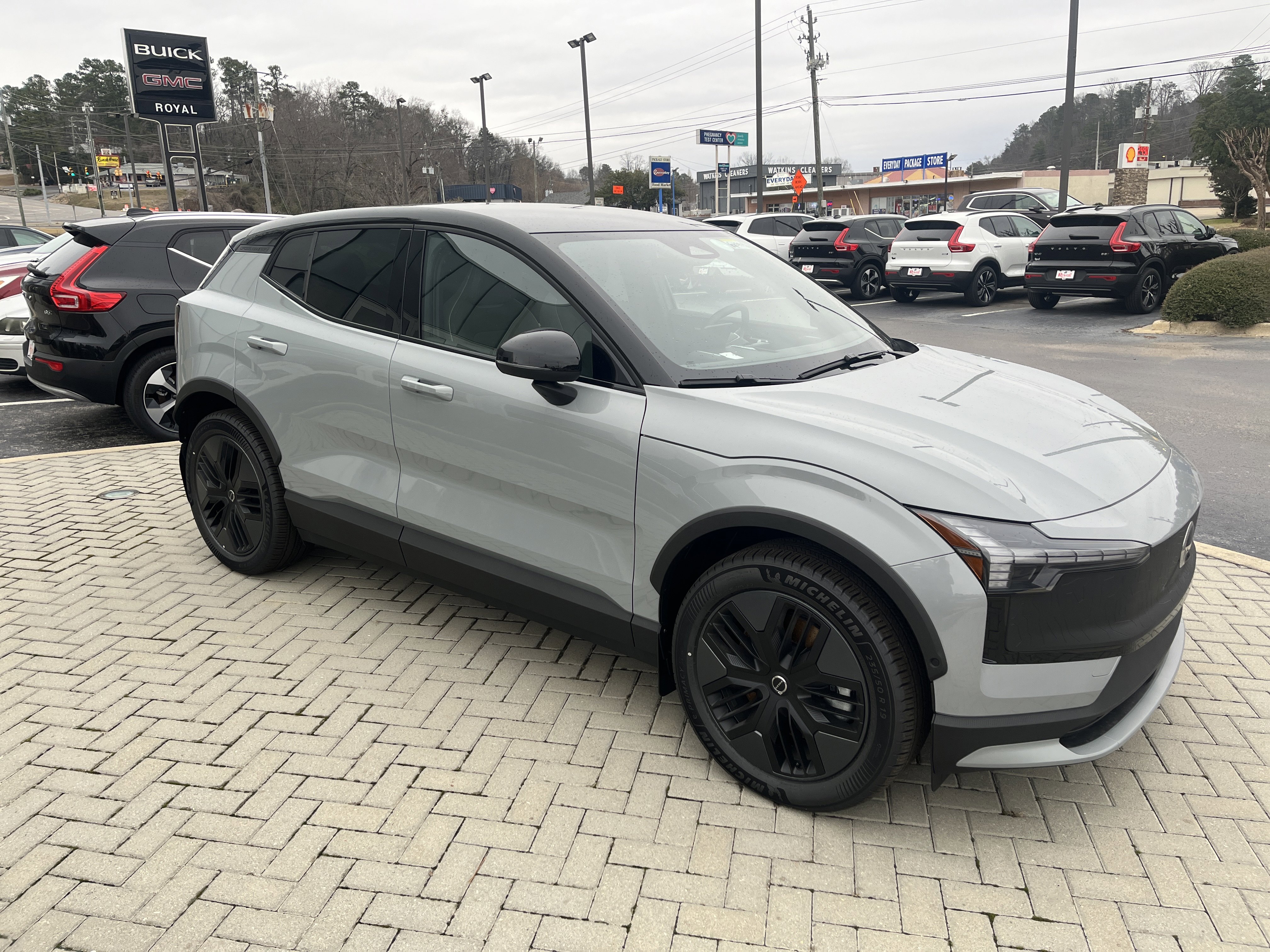 New 2026 Volvo EX30 Cross Country Ultra w/ Protection Package Premier AWD/4WD image 6