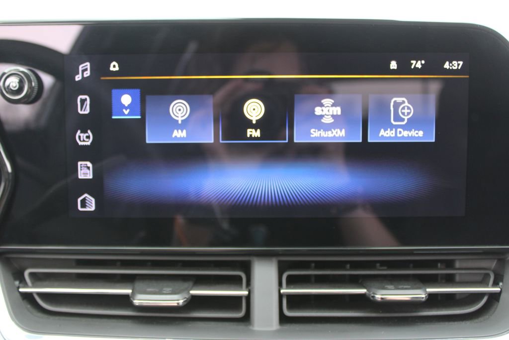 Used 2025 Chevrolet Trax LT image 43