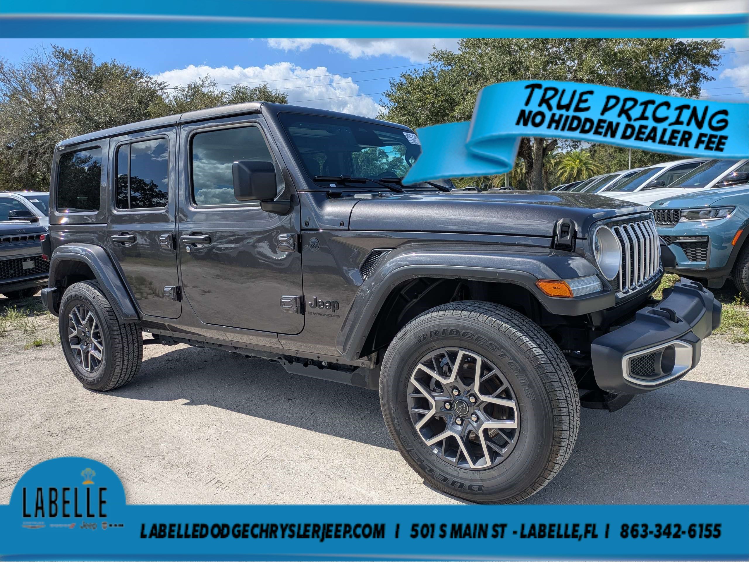 Used 2026 Jeep Wrangler Unlimited Sahara AWD/4WD image 1
