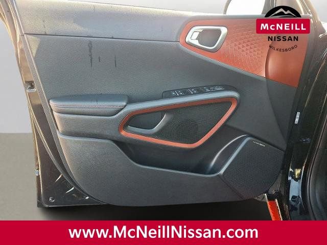 Used 2021 Kia Soul Turbo image 13