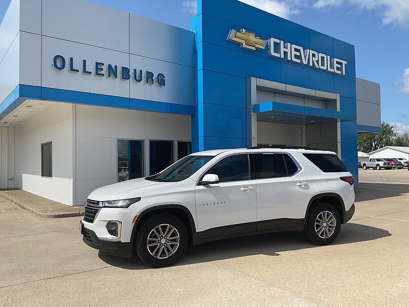 Used 2023 Chevrolet Traverse LT AWD/4WD image 1