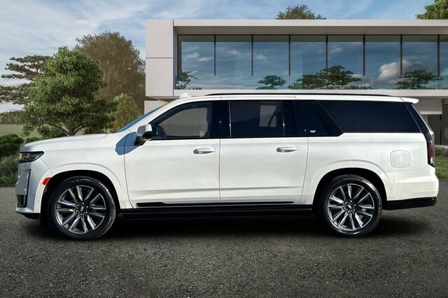 Certified 2023 Cadillac Escalade ESV Sport Platinum image 7