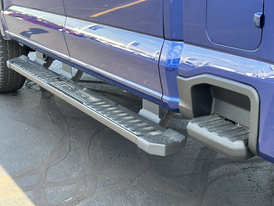 New 2026 Ford F250 4x4 Crew Cab Super Duty image 9