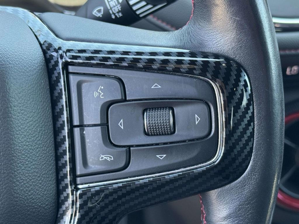 Used 2019 Chevrolet Blazer RS w/ Sun and Wheels Package AWD/4WD image 24