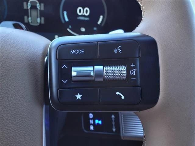 Used 2025 Hyundai Santa Fe Limited image 25