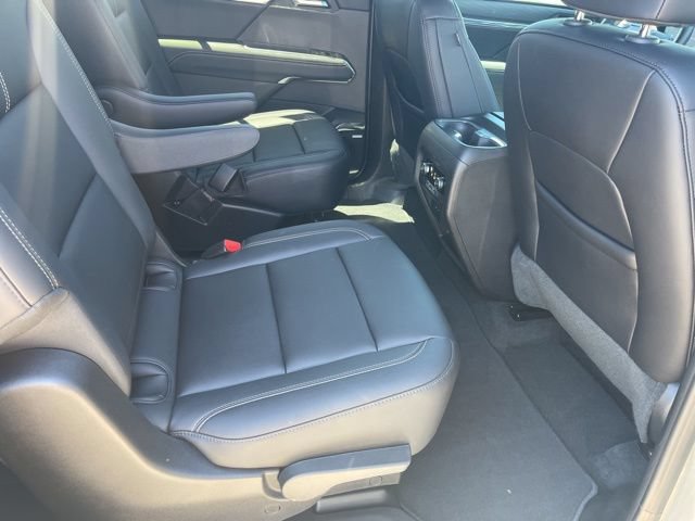 Used 2026 GMC Acadia Elevation w/ Elevation Premium Package FWD image 36
