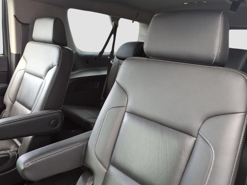 Used 2020 Chevrolet Suburban Premier AWD/4WD image 14
