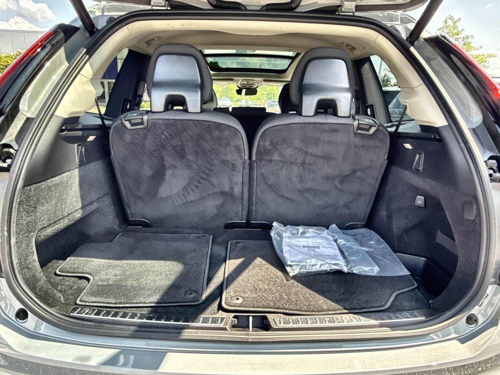New 2026 Volvo XC90 B6 Plus AWD/4WD image 35