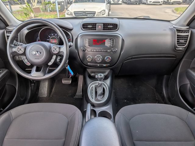 Used 2015 Kia Soul FWD image 16
