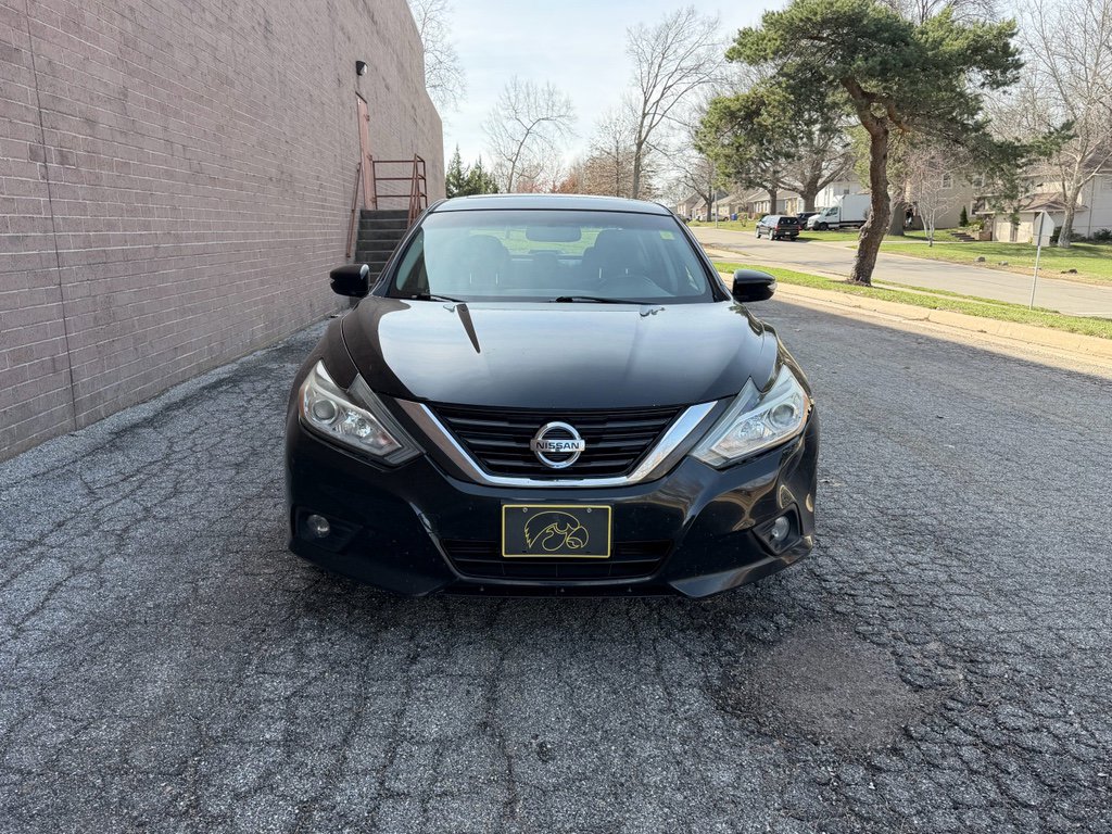 Used 2017 Nissan Altima 2.5 SV w/ Convenience Package image 8