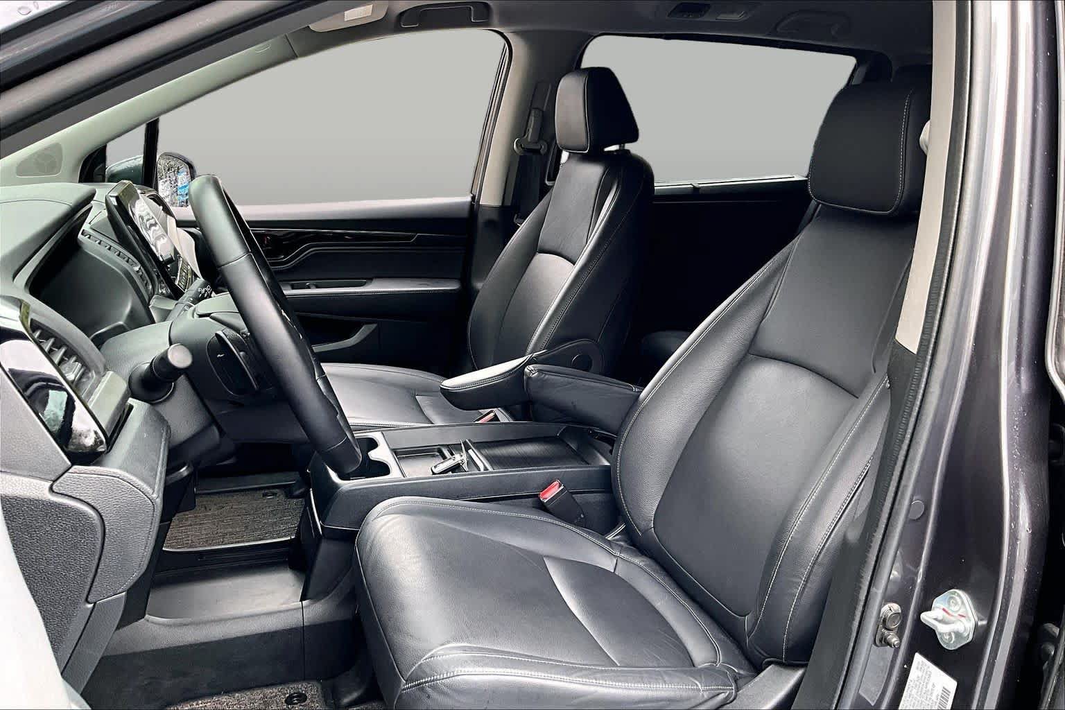 Used 2024 Honda Odyssey Touring image 8