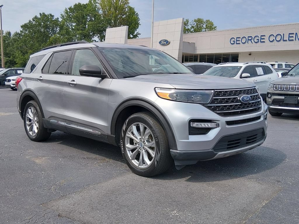 Certified 2023 Ford Explorer XLT w/ Equipment Group 202A RWD image 2