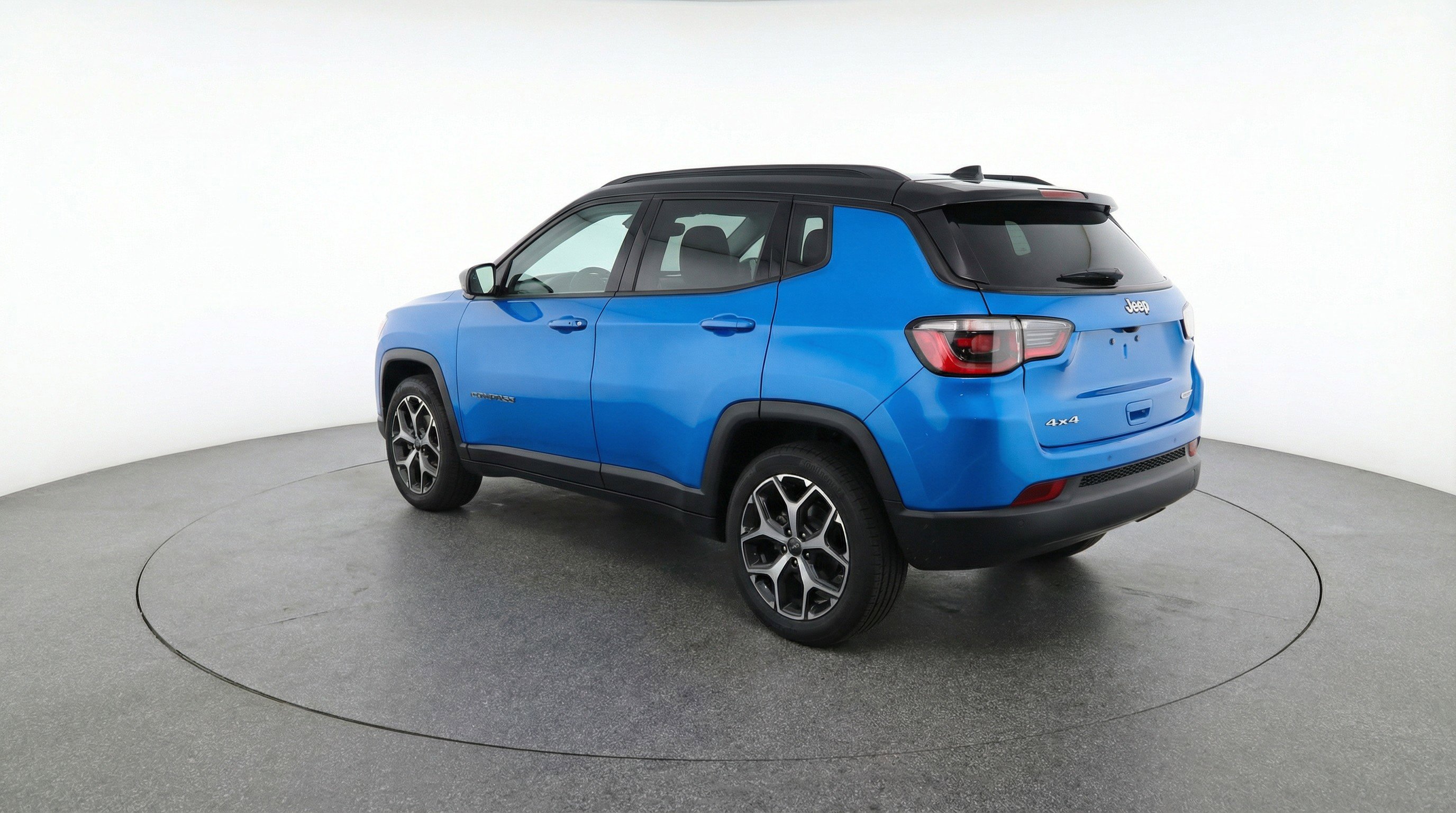 Used 2025 Jeep Compass Limited AWD/4WD image 6