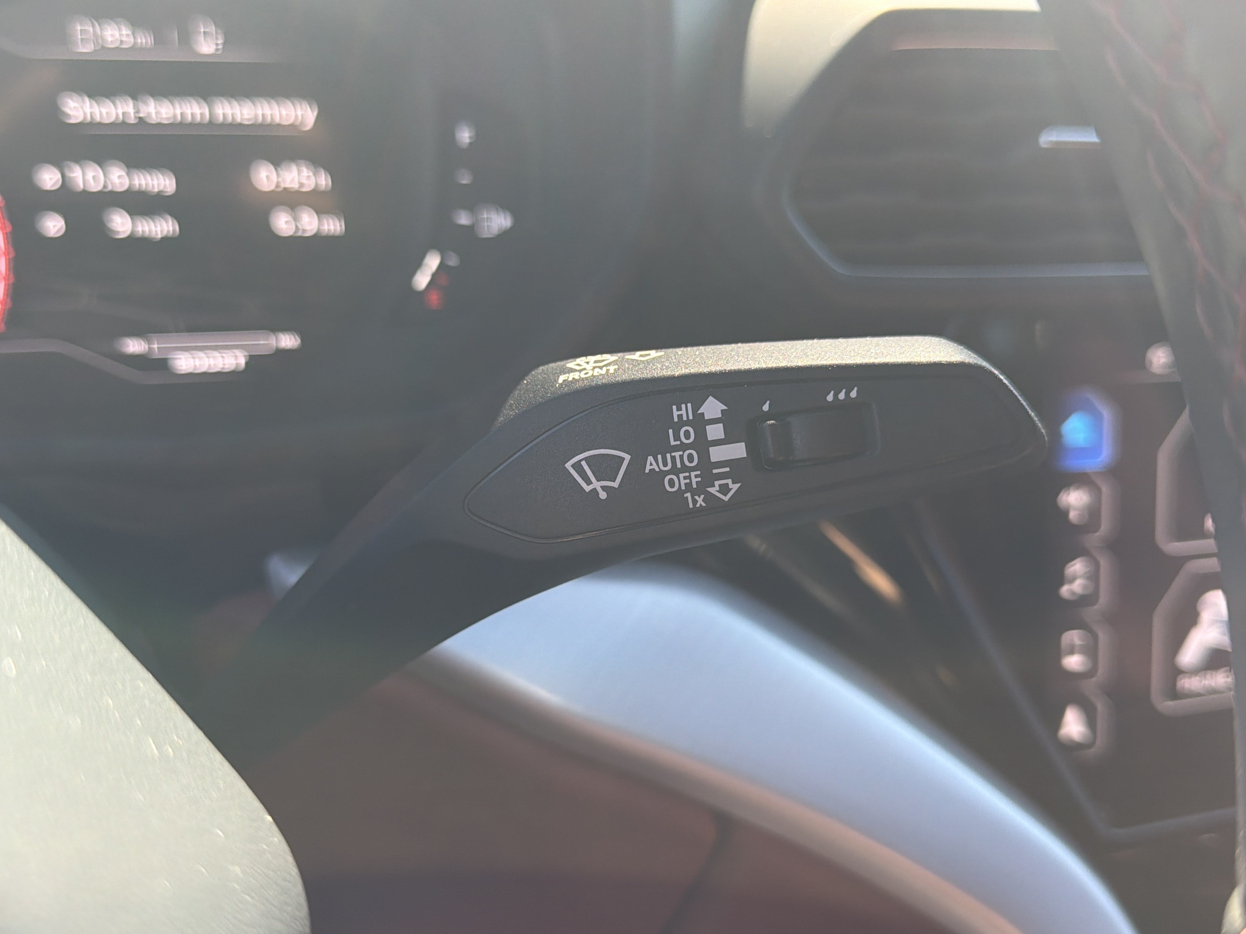 Used 2020 Lamborghini Urus AWD/4WD image 34