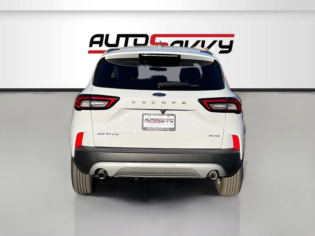 Used 2025 Ford Escape Active AWD/4WD image 6