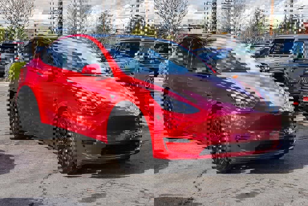 Used 2024 Tesla Model Y Long Range image 3