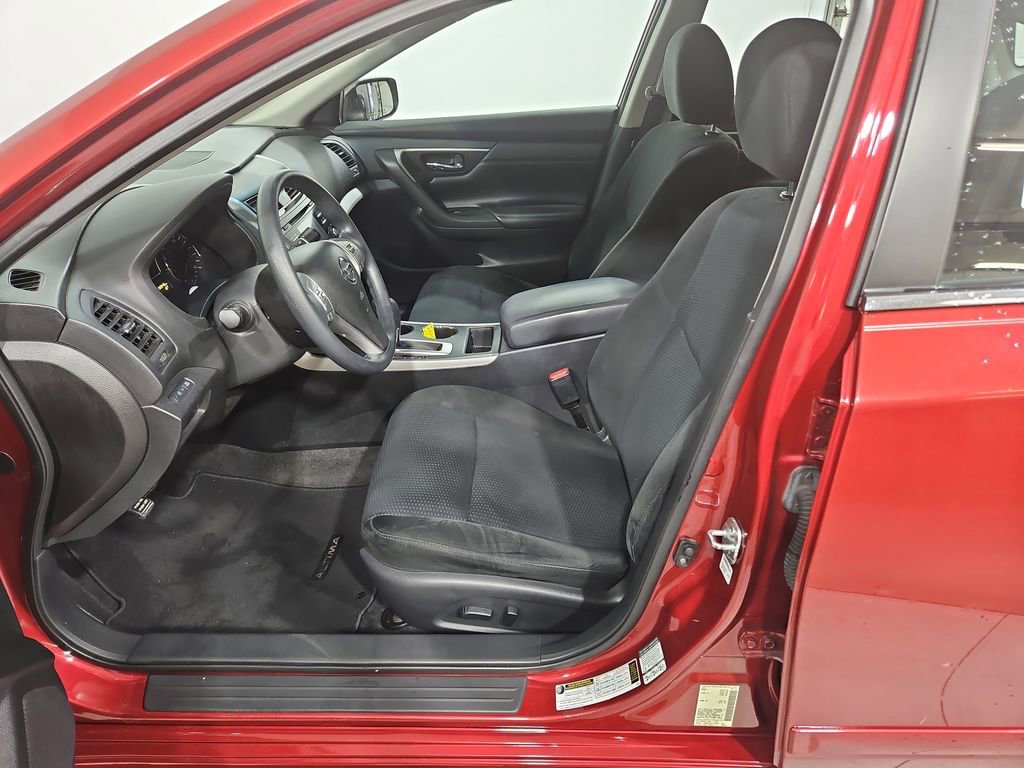 Used 2015 Nissan Altima 2.5 S w/ Special Edition Package FWD image 10
