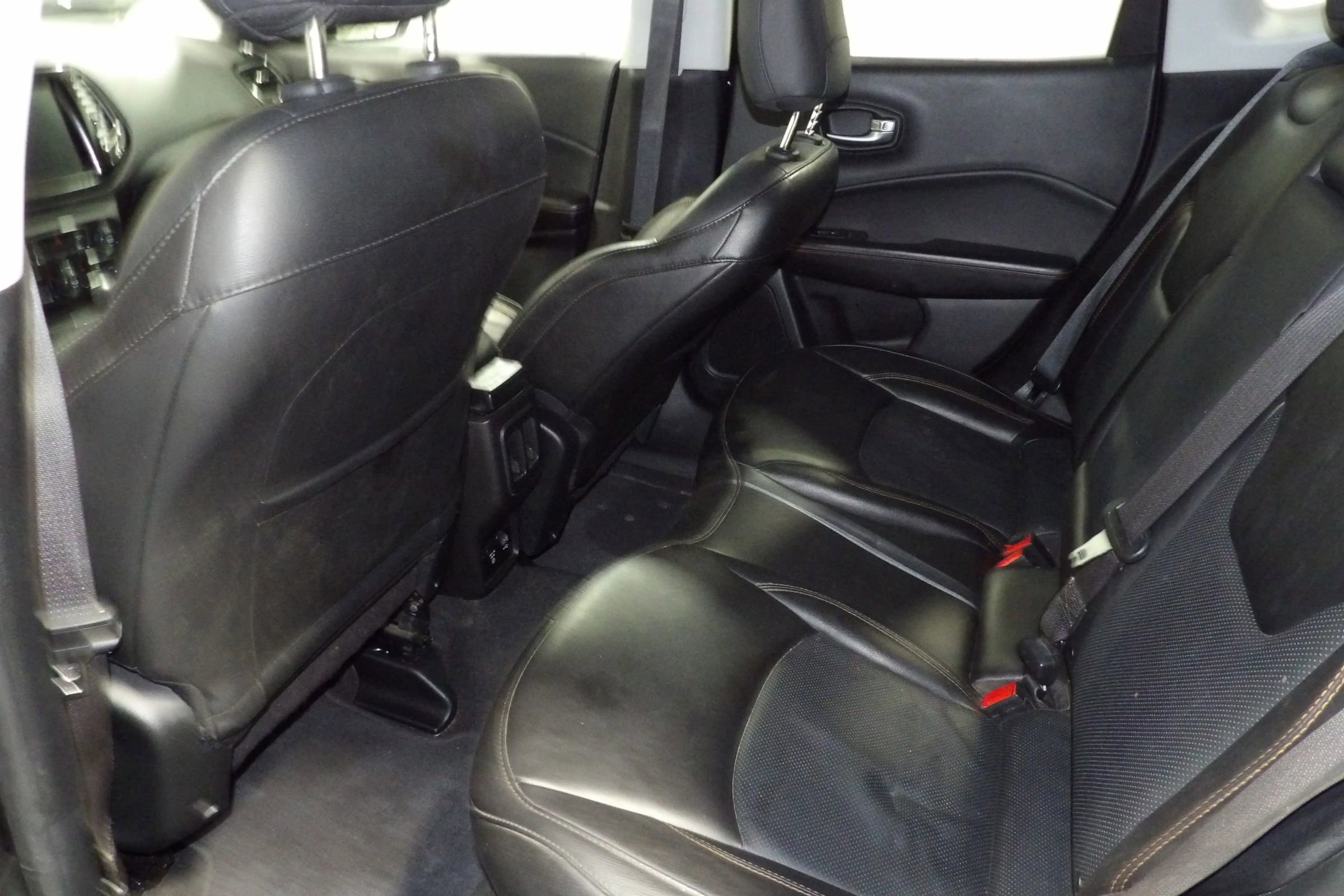 Used 2020 Jeep Compass Limited image 9