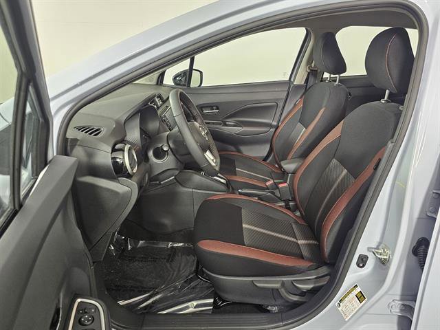 New 2025 Nissan Versa SR image 23