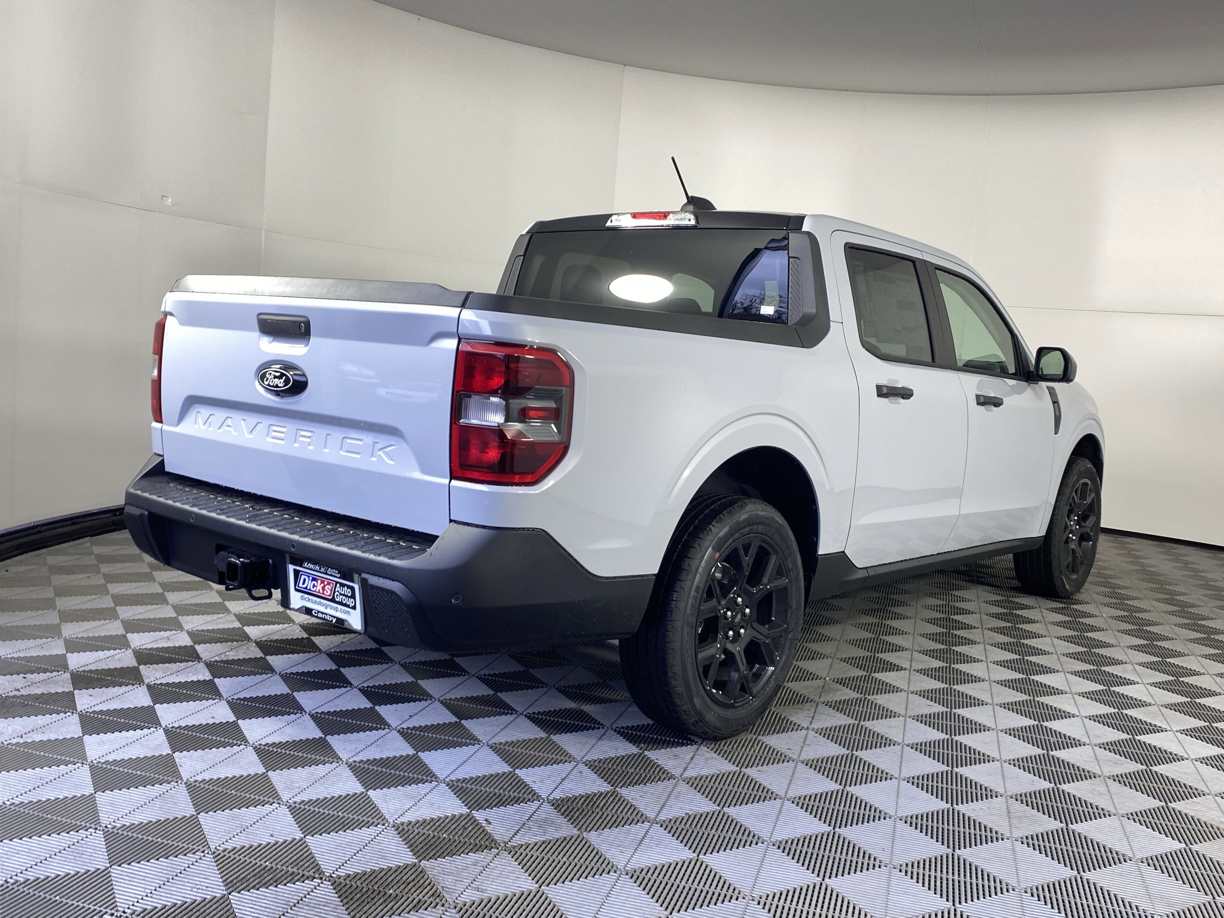 New 2025 Ford Maverick XLT w/ XLT Luxury Package image 5