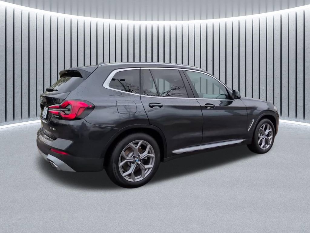 Used 2022 BMW X3 xDrive30i w/ Premium Package 2 image 5