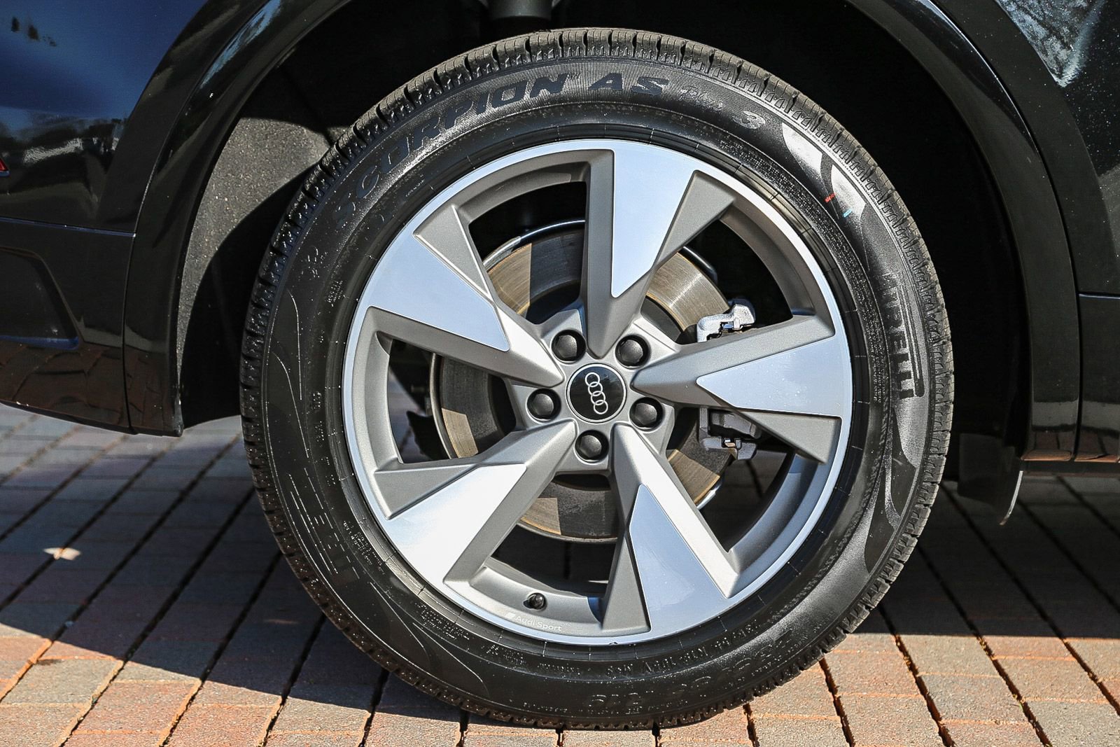 Certified 2023 Audi Q5 2.0T Premium Plus w/ Premium Plus Package image 13