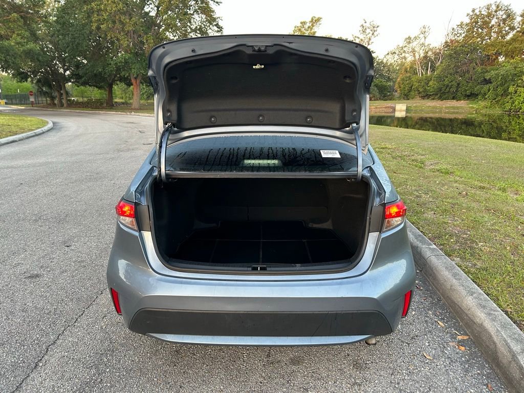 Used 2022 Toyota Corolla LE FWD image 10