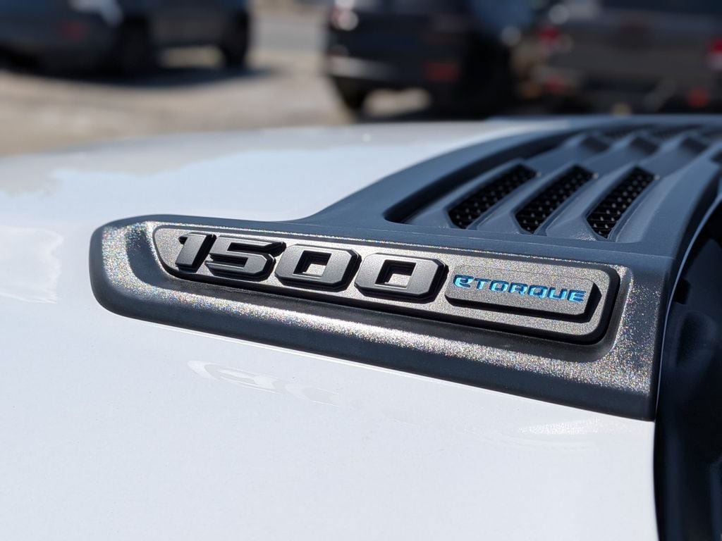 New 2026 RAM 1500 Express AWD/4WD image 11