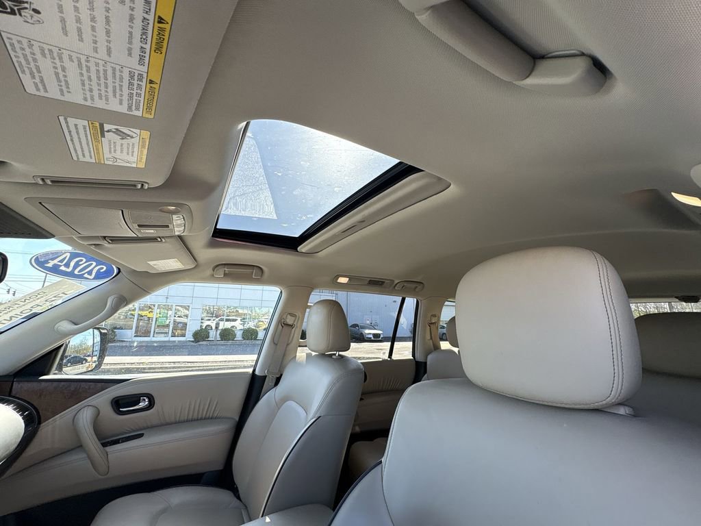 Used 2024 Nissan Armada SL w/ Captain's Chairs Package image 16