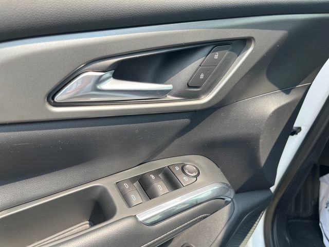 Used 2025 Chevrolet Traverse LT AWD/4WD image 11