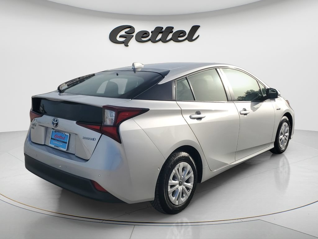 Certified 2021 Toyota Prius LE FWD image 5