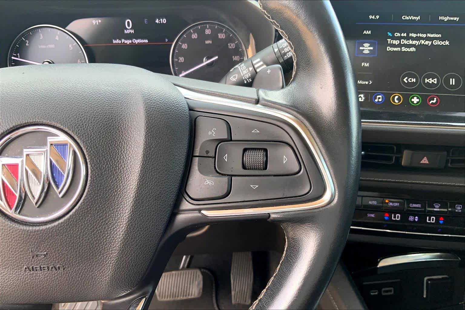 Used 2022 Buick Envision Essence w/ Safety Package FWD image 24