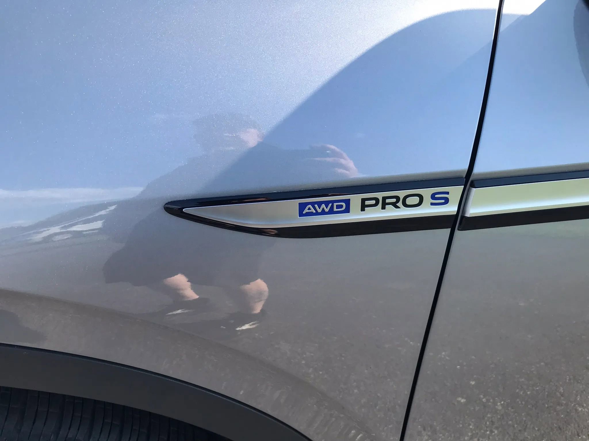 Used 2023 Volkswagen ID.4 Pro S AWD/4WD image 45