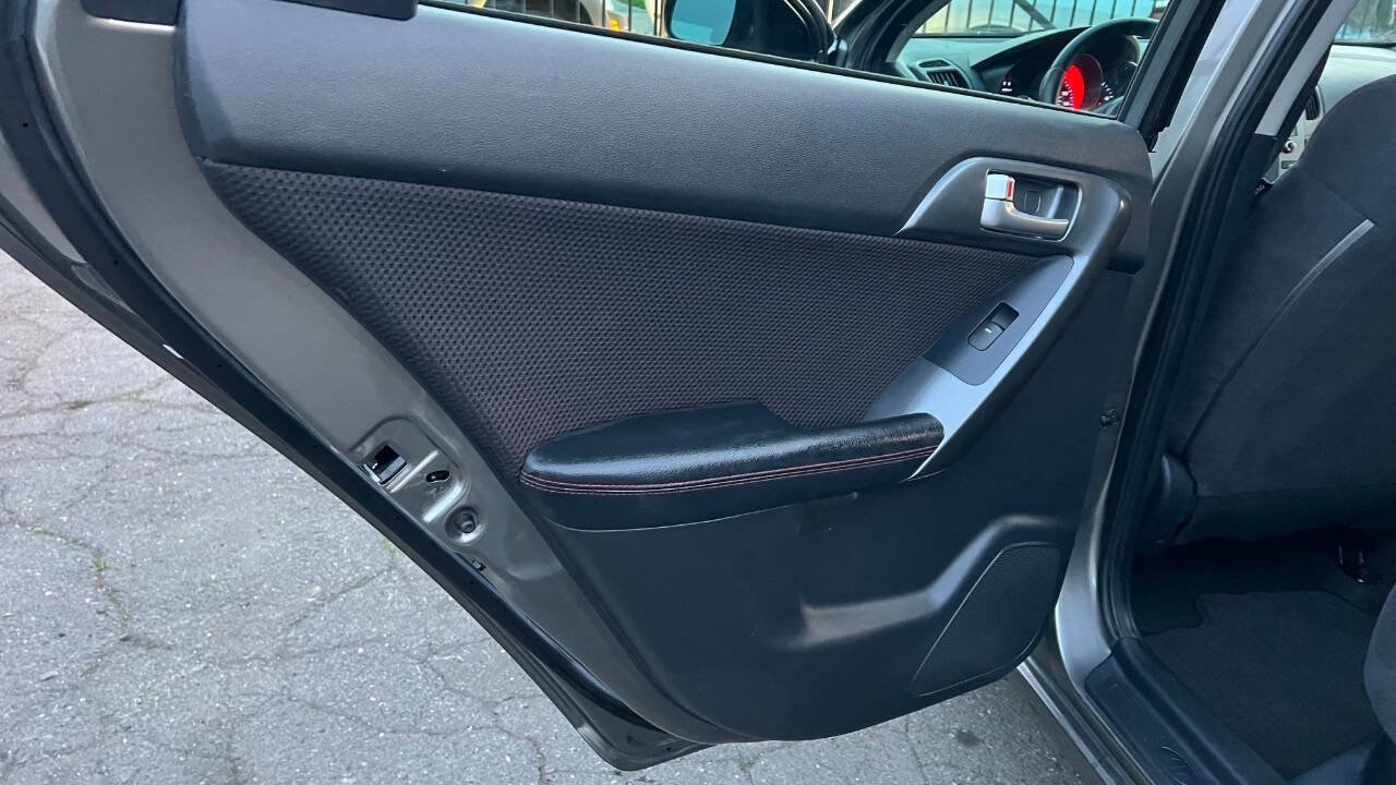 Used 2012 Kia Forte SX image 18