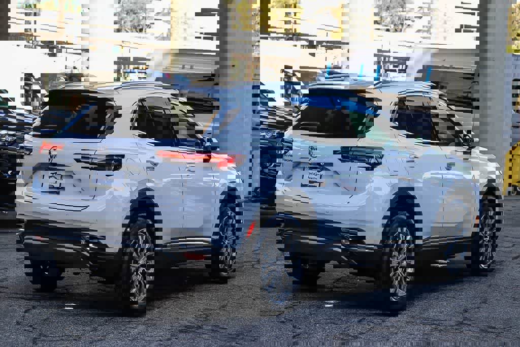 Used 2023 Buick Envision Preferred image 4