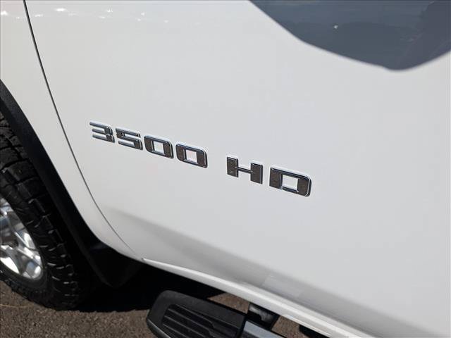 Used 2024 Chevrolet Silverado 3500 LT AWD/4WD image 10